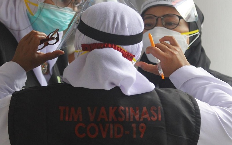  VAKSINASI COVID-19 : Turunkan Sebaran Covid-19