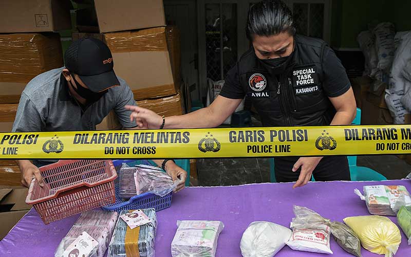  Ditresnarkoba Polda Metro Jaya Ungkap Pembuatan Kosmetik Ilegal Rumahan