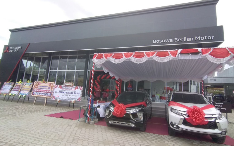  Mitsubishi Buka Dealer Mobil Penumpang Pertama di Papua