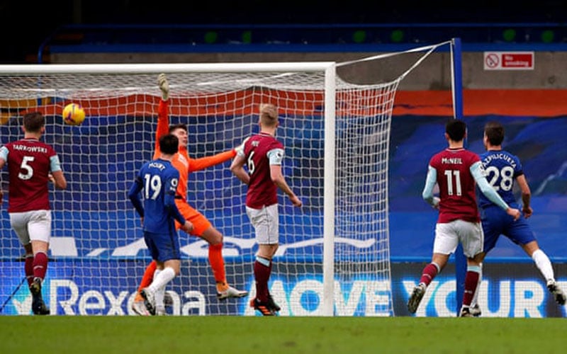  Hasil Liga Inggris, Dua Bek Bawa Chelsea Gasak Burnley