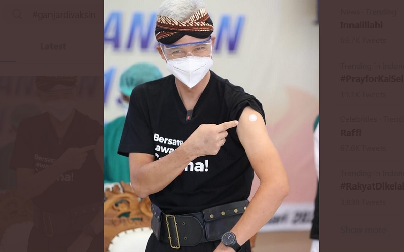 Gubernur Jawa tengah Ganjar Pranowo disuntik vaksin Covid-19, Kamis (14/1/2021). JIBI/Bisnis-Nancy junita @ganjarpranowo