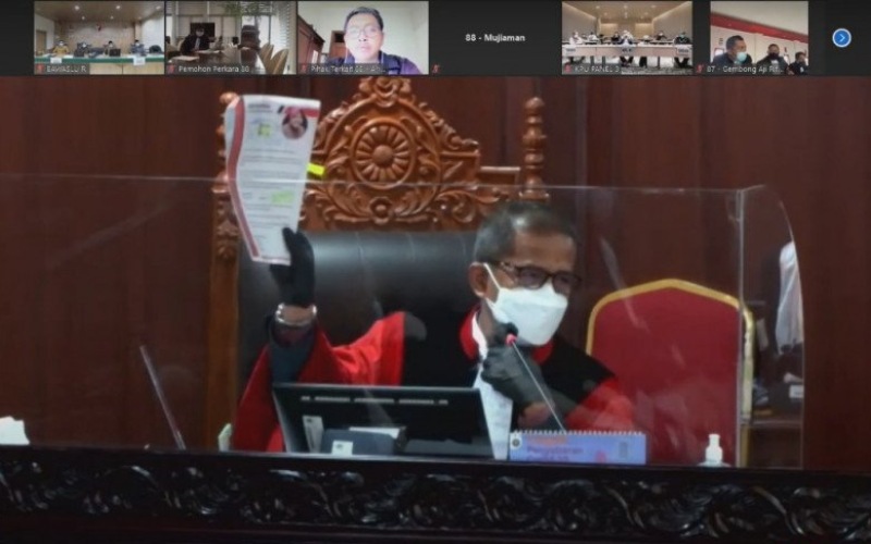 Sengketa Pilkada Surabaya, Hakim MK Minta Penjelasan Keterlibatan Risma
