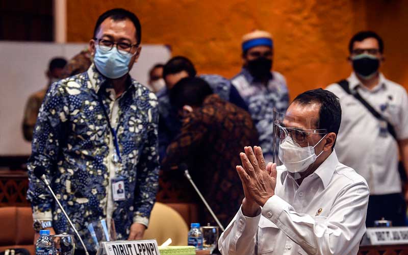  Menhub Budi Karya Sumadi Raker Dengan DPR Bahas Kecelakaan Pesawat Sriwijaya Air