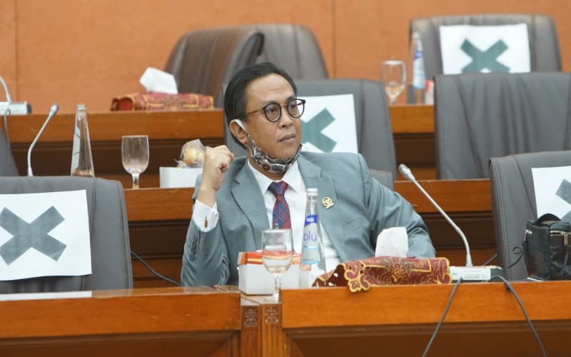  Anggota Komisi VI DPR Ini Dukung IPO BUMN