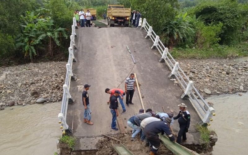  Kabupaten Cirebon Prioritaskan Perbaikan 60 Kilometer Jalan dan 11 Jembatan