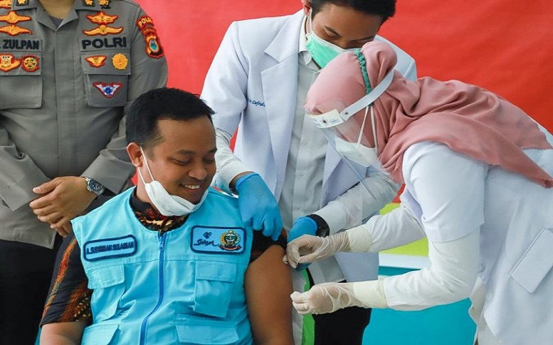  Vaksinasi di Daerah Kepulauan Sulsel Terkendala Cuaca Buruk