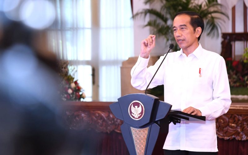  Jokowi Minta Kepala Daerah Tak Ragu Terapkan Lockdown Wilayah