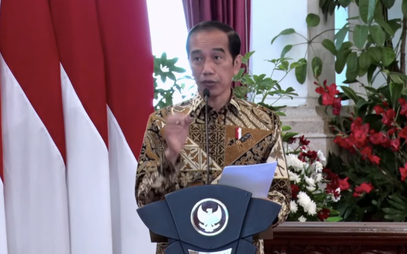  Presiden Jokowi Minta Pemerintah Daerah Tetap Gaungkan Wajib 3M
