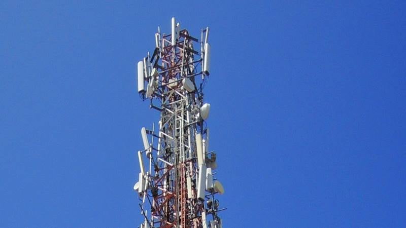  Tri Indonesia Pilih Rekonfigurasi 3G dan 4G