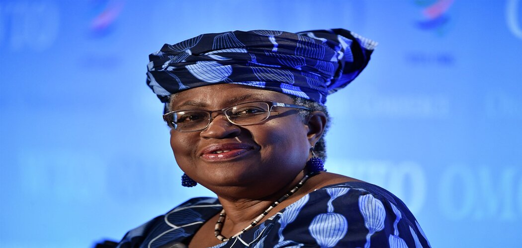 Dirjen wanita pertama di WTO Ngozi Okonjo-Iwaela - Bloomberg