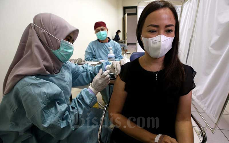  Gubernur Jawa Barat Ridwan Kamil Minta Progam Vaksinasi Covid-19 Digelar Secara Desentralisasi