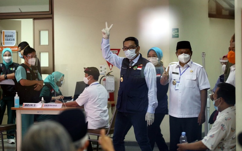  Ridwan Kamil Dukung Penerapan Sanksi Bagi Warga Penolak Vaksin