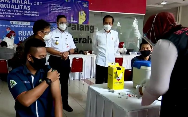  Vaksinasi Pedagang Pasar Tanah Abang Ditargetkan Selesai dalam 5 Hari