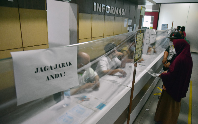  EDITORIAL : Geliat Konsumsi Kelas Menengah 