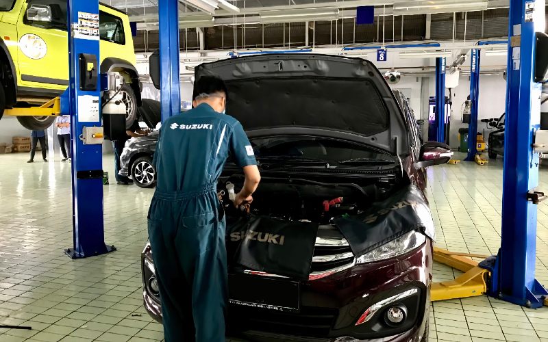  Suzuki Gulirkan Servis Gratis untuk Korban Banjir Semarang