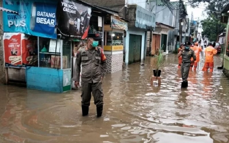  Warga DKI Diminta Tetap Waspada, Hujan Esktrem Diprediksi Berlanjut