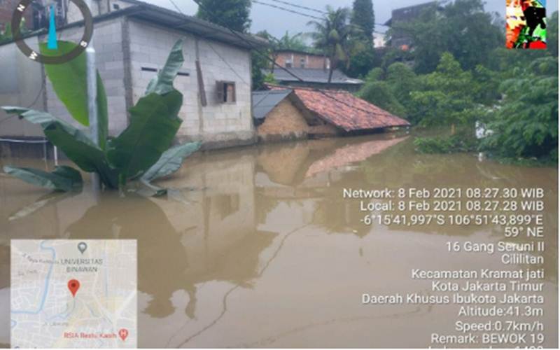 Ketinggian banjir di Kelurahan Cililitan, Jakarta Timur, merendam permukiman hingga mencapai atap rumah sebagian warga, Senin (8/2/2021)./Antara/HO-Kelurahan Cililitan