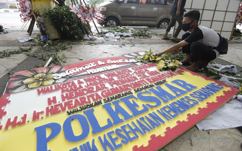 Pedagang Bunga Banjir Pesanan Jelang Pelantikan Wali Kota Semarang