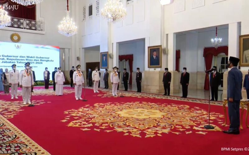  Dilantik Jokowi, Ini Program Prioritas Gubernur Sumbar, Kepri & Bengkulu