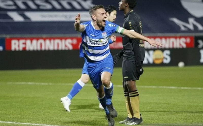  PEC Zwolle Akhirnya Menang, Hajar Heerenveen di Liga Belanda