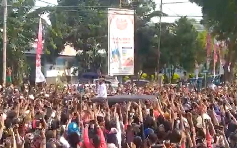  Pakar Ini Nilai Kerumunan Penyambut Jokowi dan Kasus Rizieq Beda