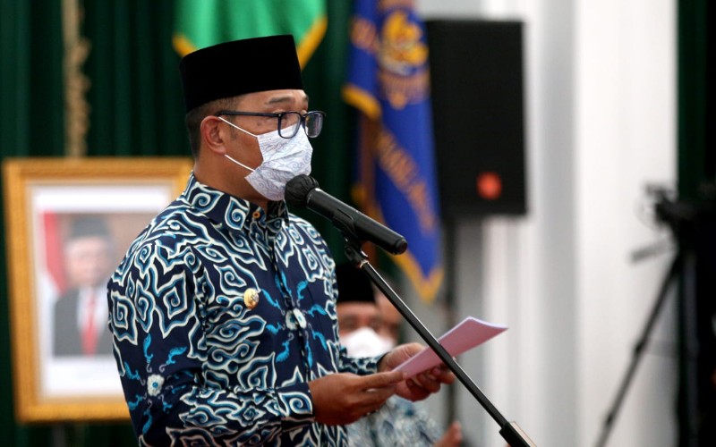  Mendagri Kukuhkan Ridwan Kamil dan Dewan Pengurus ADPMET 2020-2025