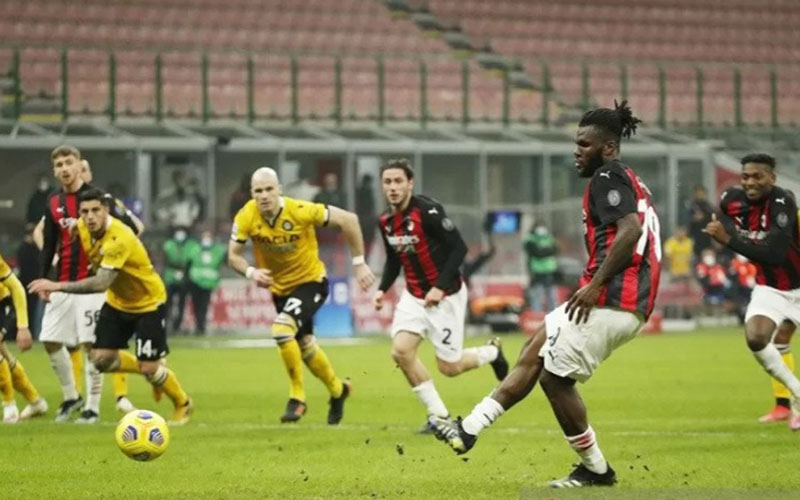  Hasil Serie A, Penalti di Ujung Laga Selamatkan Milan dari Kekalahan