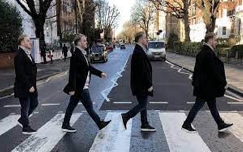  Wow, Papan Penunjuk Jalan Legendaris Abbey Road Laku Rp700 Jutaan