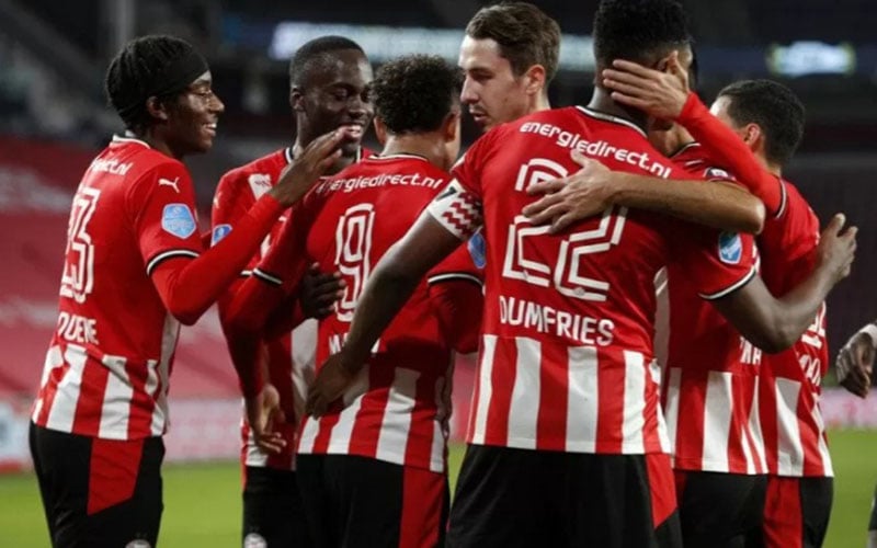 Hasil Liga Belanda : Menang 3–1 Juga, PSV Terus Merapat ke Ajax