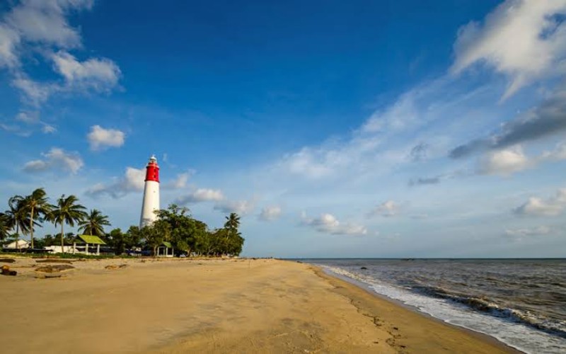  10 Keindahan Pulau Bangka yang Sayang Dilewatkan