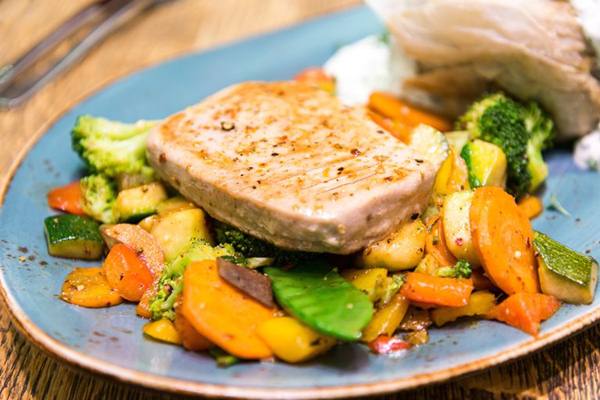  Jangan Coba-Coba Diet Ekstrem Sendiri, Ini Bahayanya