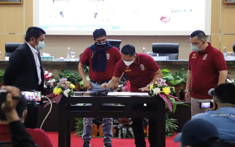  Nilmaizar Pelatih Baru Sriwijaya FC, Ditargetkan Promosi ke Liga 1