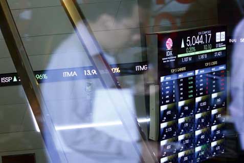  Bank Daerah Karanganyar Tawarkan Saham Rp250.000 per Lembar
