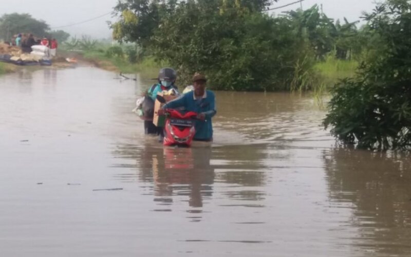  Banjir Luapan Sungai Lamong Genangi 750 Rumah di Gresik