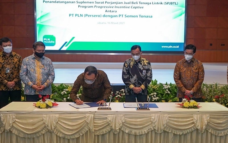  PT Semen Tonasa dan PLN Jalin Kerja Sama Pemanfaatan Sistem Kelistrikan