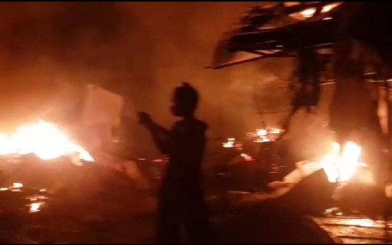  Pasar Tradisional Campurdarat Tulungagung Terbakar