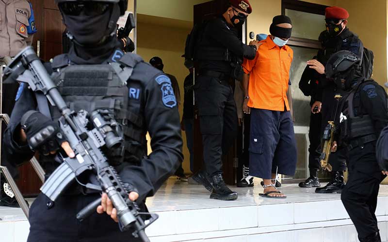  Densus 88 Anti Teror Pindahkan 22 Tahanan Terduga Teroris Dari Jawa Timur ke Jakarta