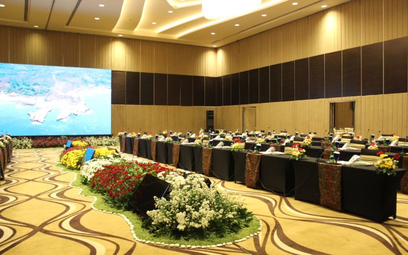 Po Hotel Semarang menawarkan ballroom dan meeting room untuk menyelenggarakan rapat-rapat penting yang melibatkan para kolega VIP.