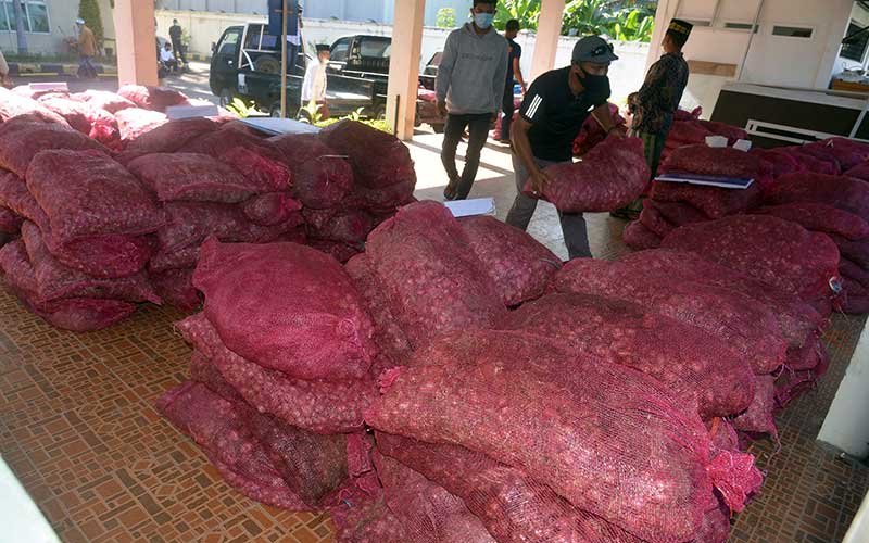  Bea Cukai Aceh Hibahkan 17 Ton Bawang Merah Impor Ilegal Ke Sejumlah Pesantren