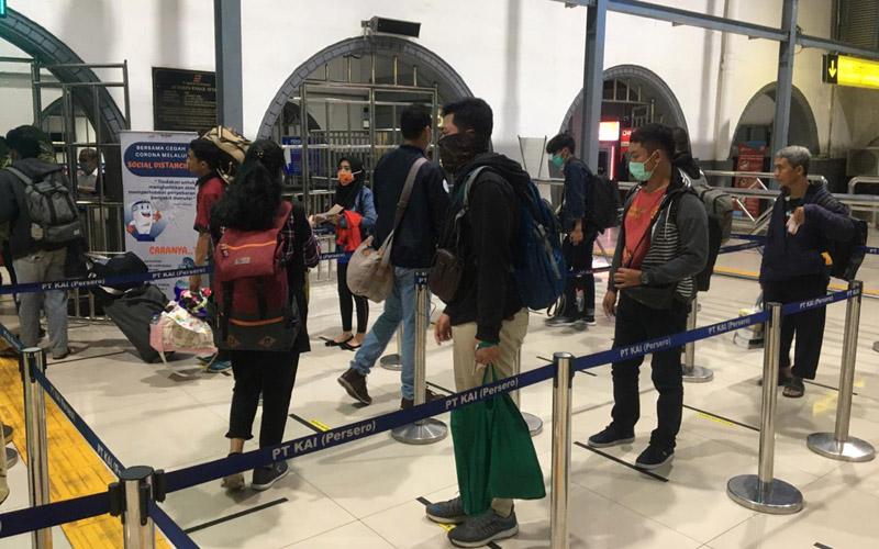  Komut KAI Tinjau Stasiun Pasar Senen, Ada Apa?