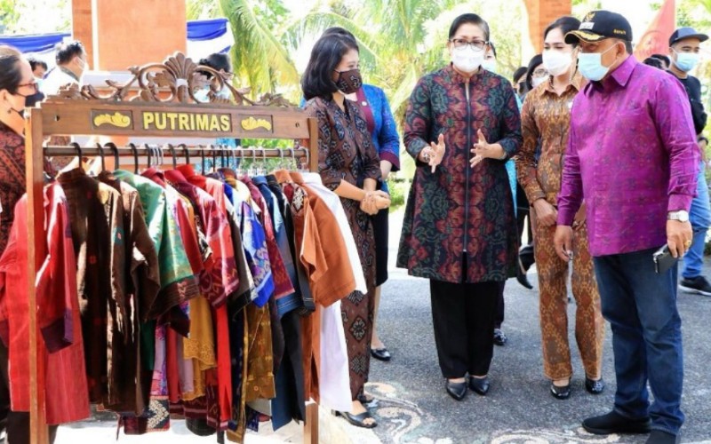  Jembrana Bakal Bangun Sentra Tenun 