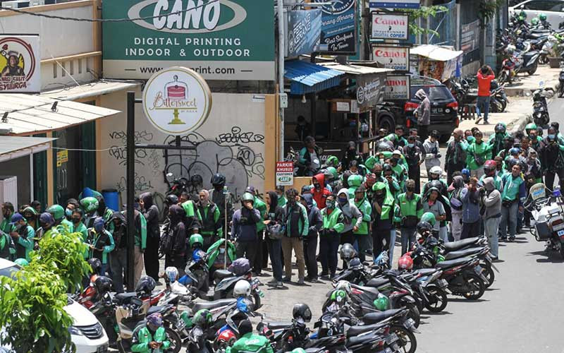  Antrean Ojek Online di Rumah Makan Yang Memberikan Promo di Depok