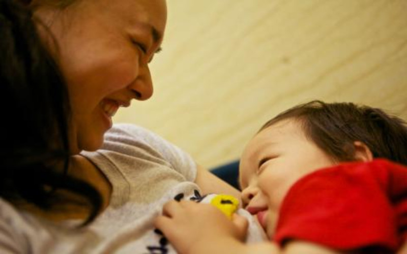  Bahaya! Berhentilah Beranggapan Anak Gemuk Itu Lucu