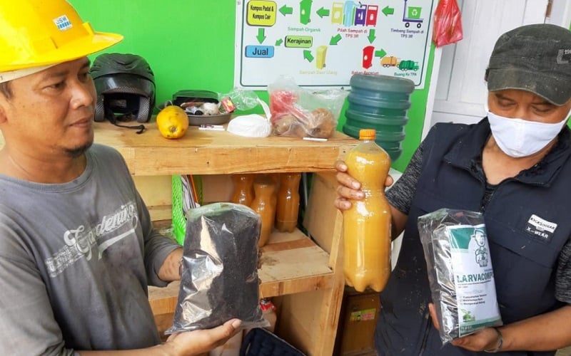  Warga Purwakarta Budi Daya Maggot untuk Mengurai Sampah