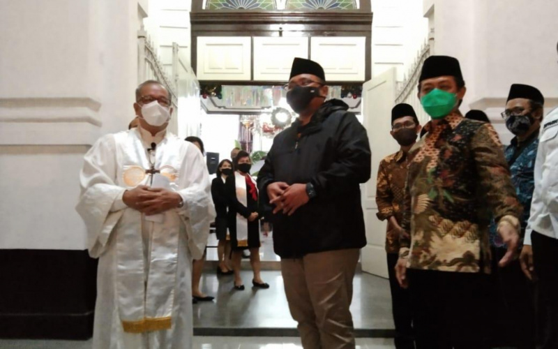  Menag Yaqut Duga Aksi Bom di Katedral Makassar Tidak Dilakukan Sendiri