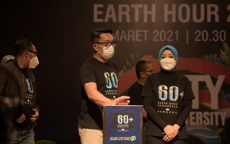  Ridwan Kamil: Earth Hour Simbol Bijak Menggunakan Energi