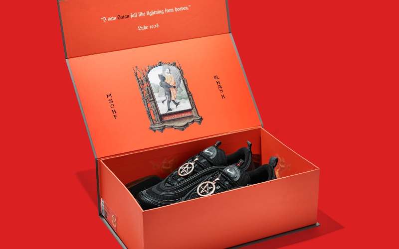  Nike Tuntut MSCHF atas Kolaborasi Satan Shoes dengan Lil Nas X