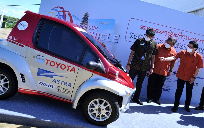  Toyota Indonesia dan  ITDC Luncurkan Kendaraan Listrik di Bali