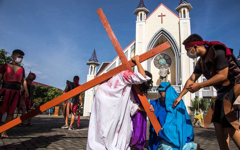  Gereja Santo Paulus di Pekanbaru Gelar Tradisi Tablo Jalan Salib