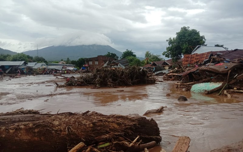 Banjir dan Longsor Flores Timur, 54 Orang Meninggal per Minggu Sore